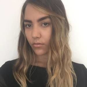 Meet your Posher, Simone